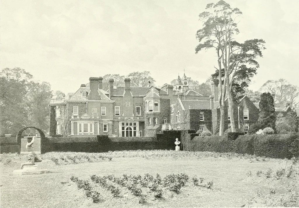 An illustration from Gardens, old and new; the country house & its garden environment, 1900, leaf 166