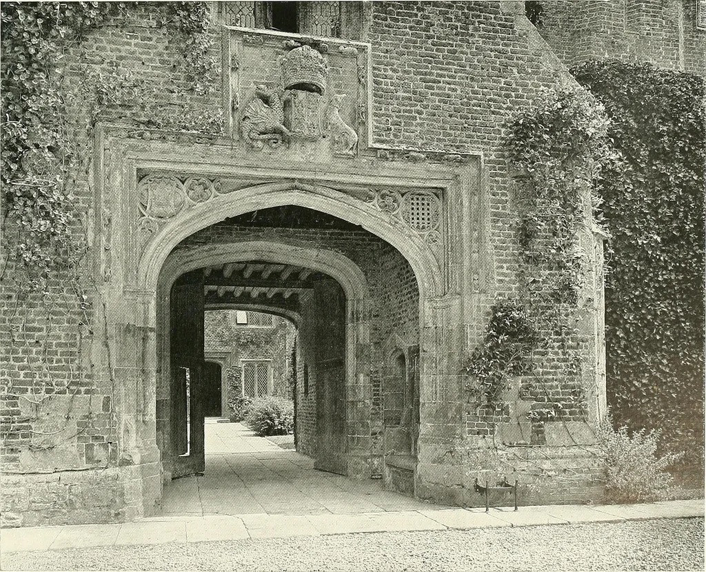 An illustration from Gardens, old and new; the country house & its garden environment, 1900, leaf 168