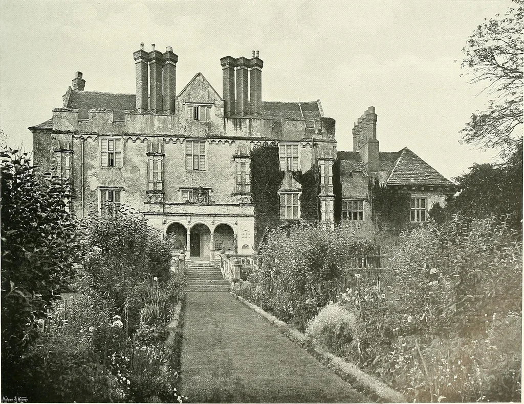 An illustration from Gardens, old and new; the country house & its garden environment, 1900, leaf 184