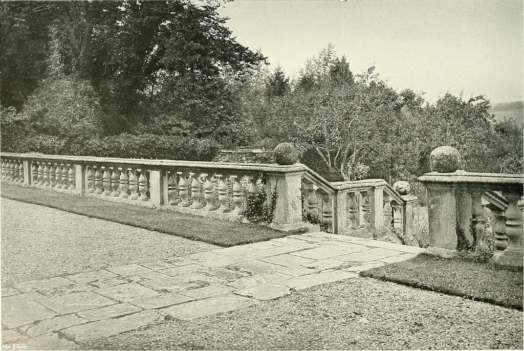 An illustration from Gardens, old and new; the country house & its garden environment, 1900, leaf 189