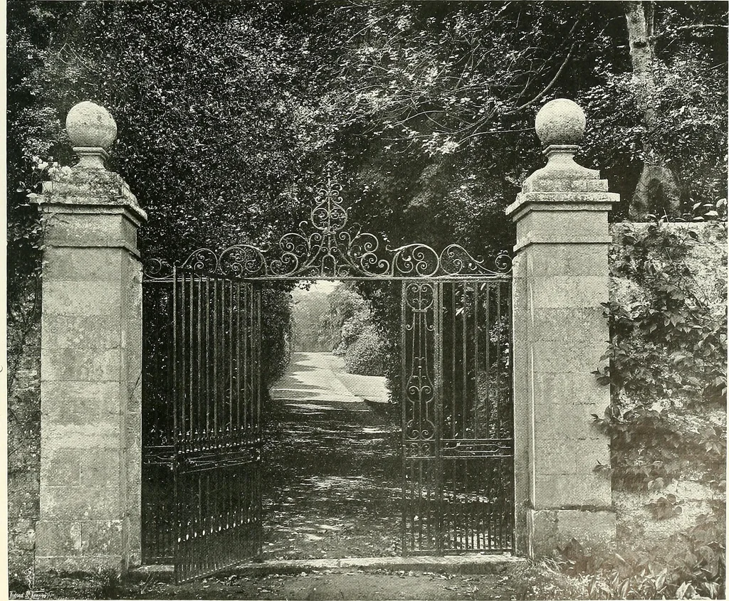 An illustration from Gardens, old and new; the country house & its garden environment, 1900, leaf 196