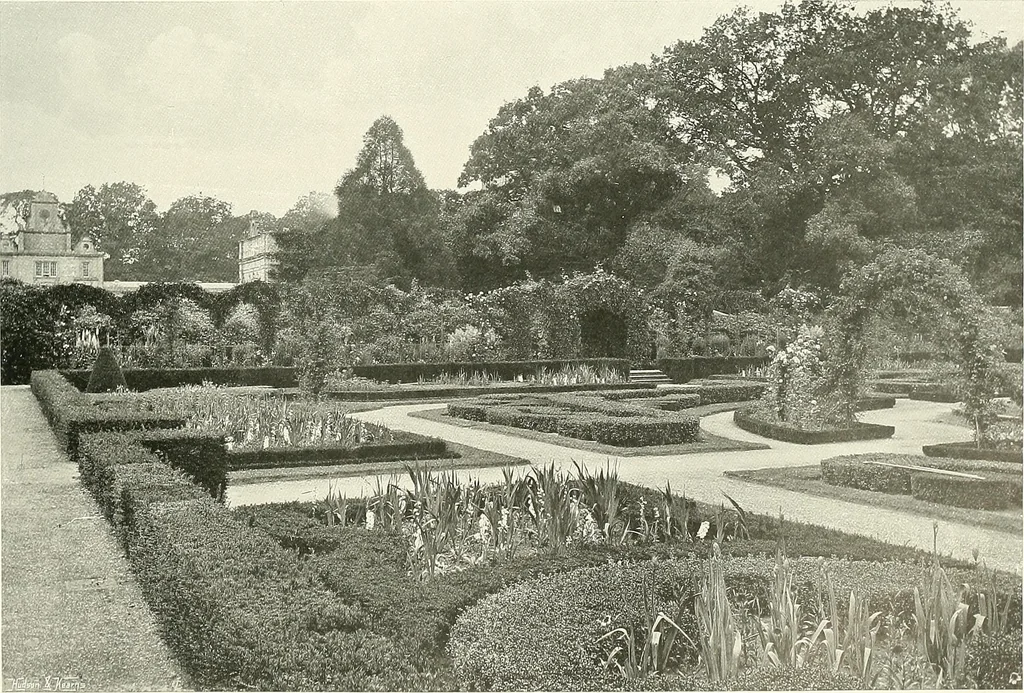 An illustration from Gardens, old and new; the country house & its garden environment, 1900, leaf 220