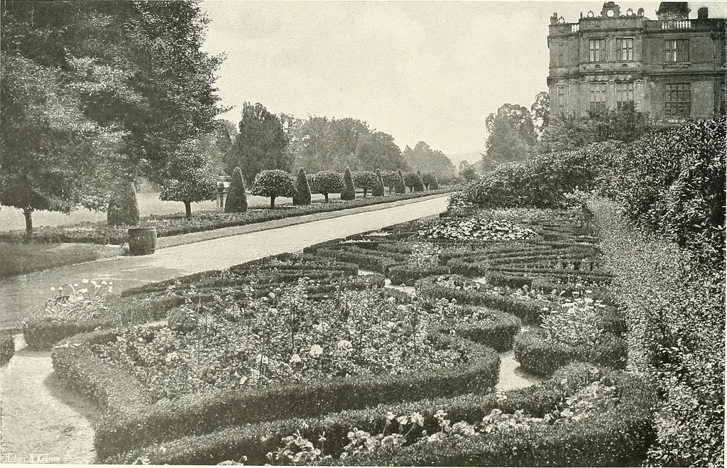 An illustration from Gardens, old and new; the country house & its garden environment, 1900, leaf 223