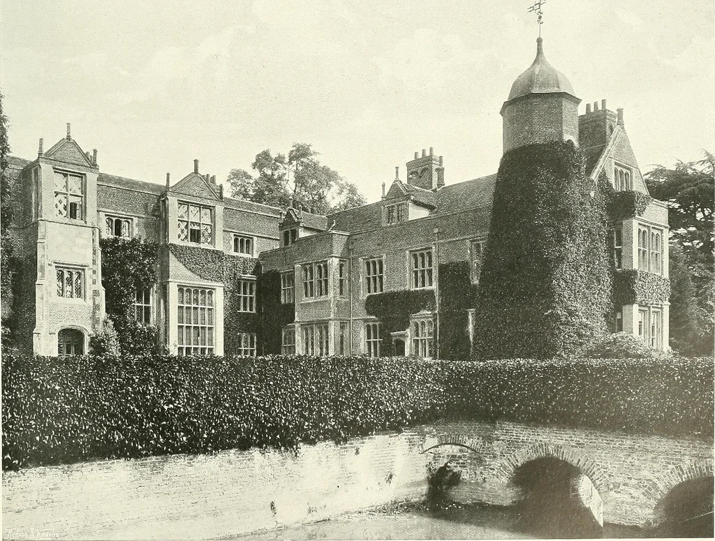 An illustration from Gardens, old and new; the country house & its garden environment, 1900, leaf 240