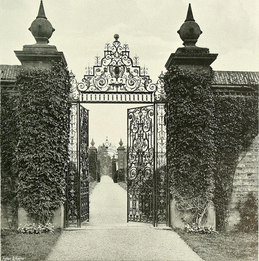 An illustration from Gardens, old and new; the country house & its garden environment, 1900, leaf 252