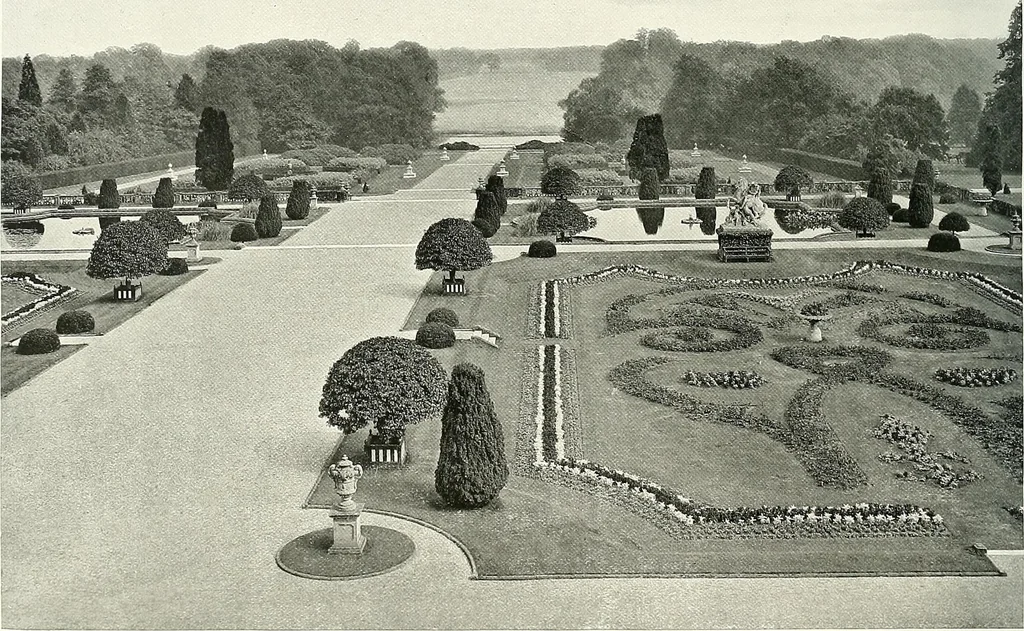 An illustration from Gardens, old and new; the country house & its garden environment, 1900, leaf 255