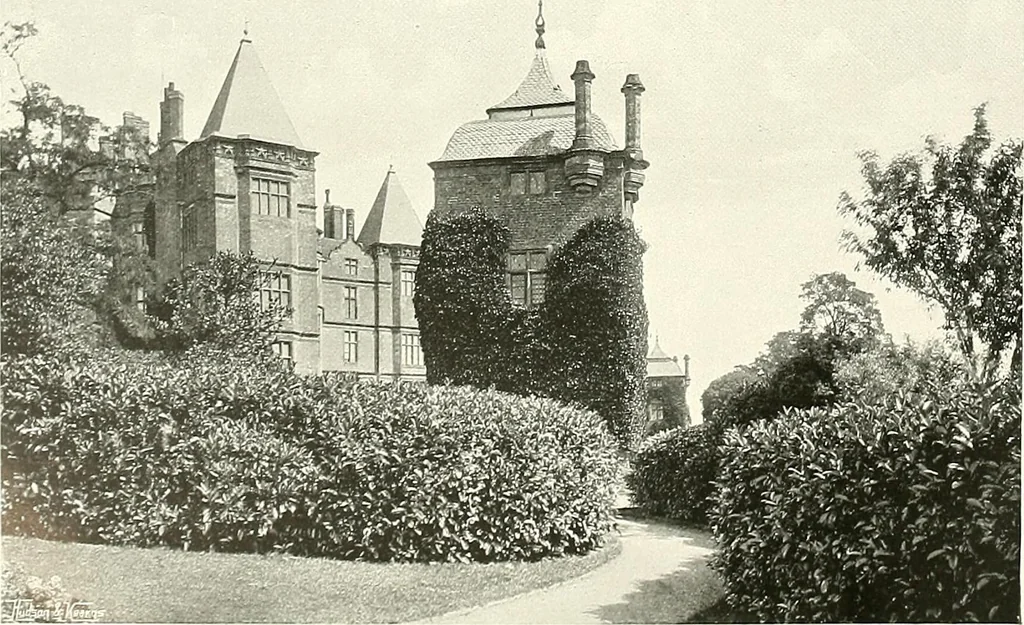 An illustration from Gardens, old and new; the country house & its garden environment, 1900, leaf 279