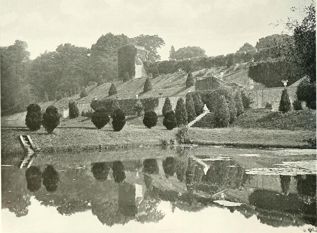 An illustration from Gardens, old and new; the country house & its garden environment, 1900, leaf 295