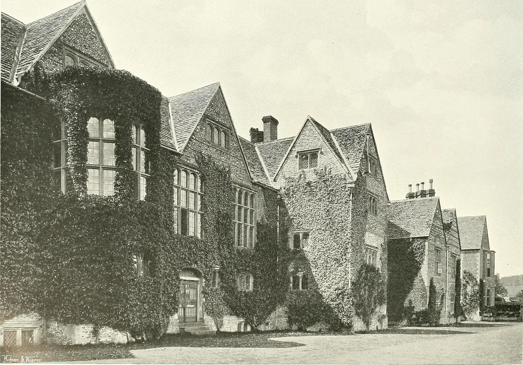 An illustration from Gardens, old and new; the country house & its garden environment, 1900, leaf 299