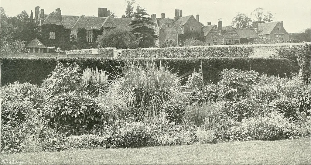 An illustration from Gardens, old and new; the country house & its garden environment, 1900, leaf 302