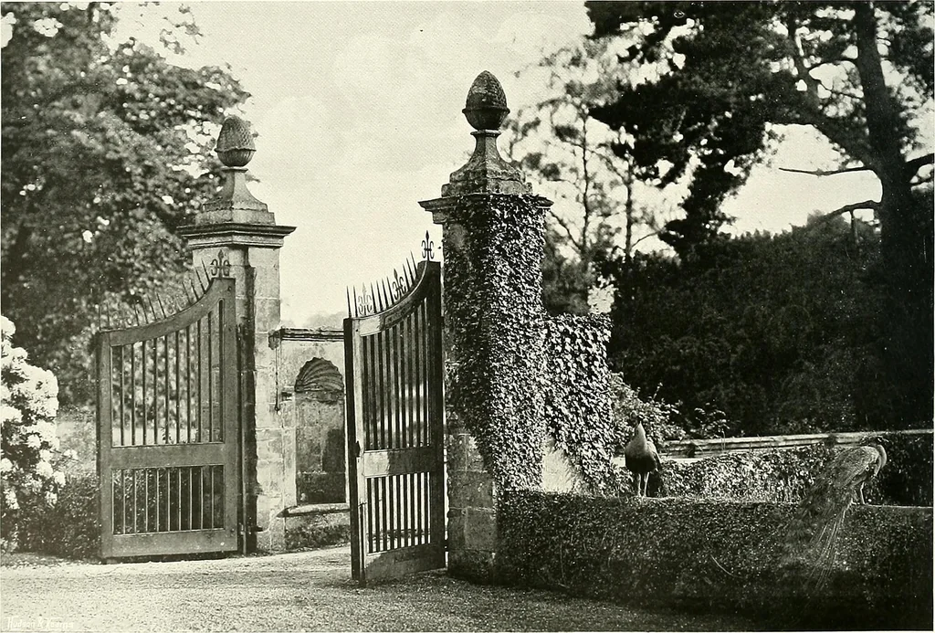 An illustration from Gardens, old and new; the country house & its garden environment, 1900, leaf 315