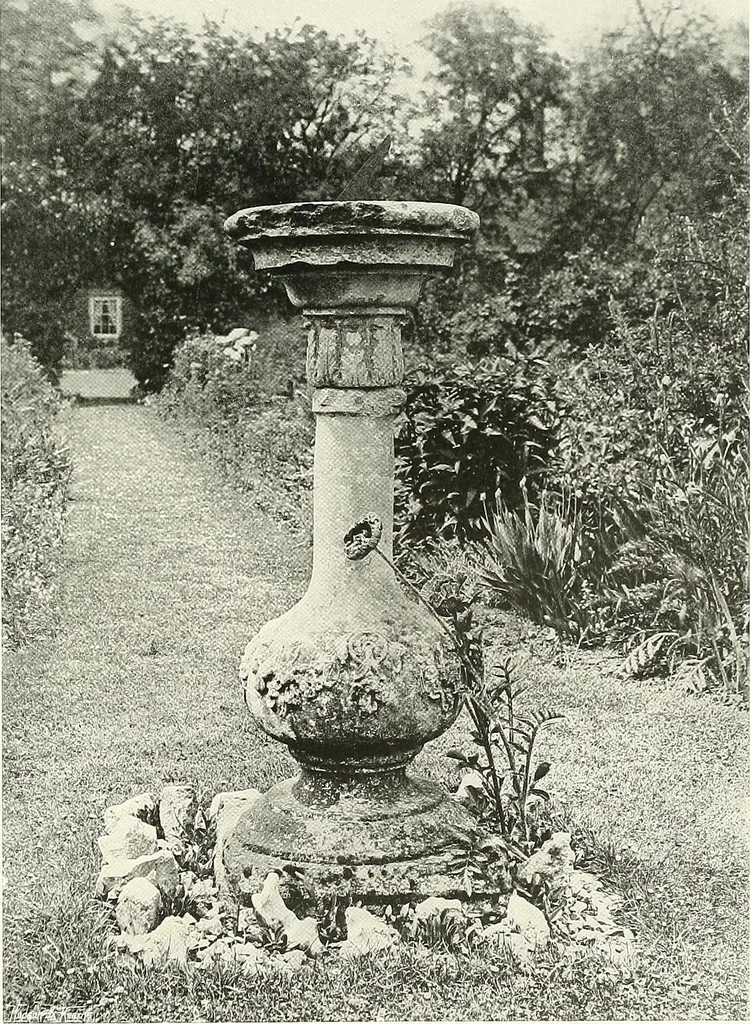 An illustration from Gardens, old and new; the country house & its garden environment, 1900, leaf 32