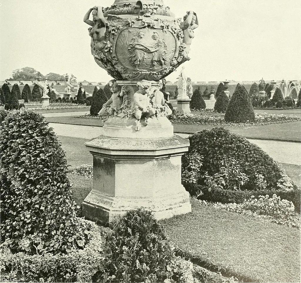An illustration from Gardens, old and new; the country house & its garden environment, 1900, leaf 330