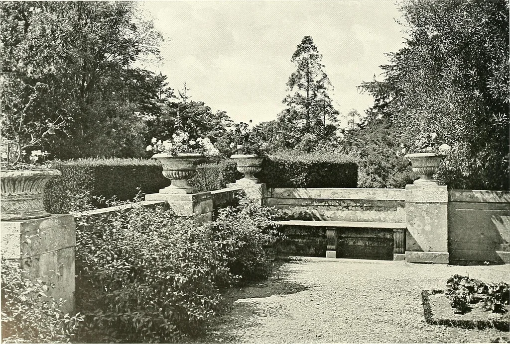 An illustration from Gardens, old and new; the country house & its garden environment, 1900, leaf 333