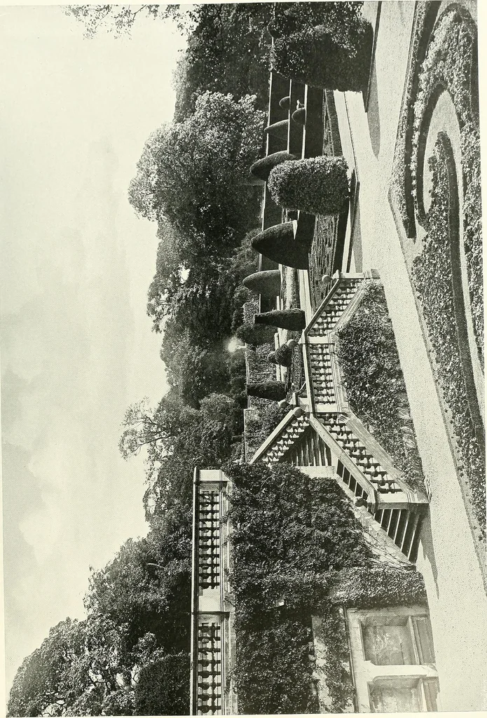 An illustration from Gardens, old and new; the country house & its garden environment, 1900, leaf 74