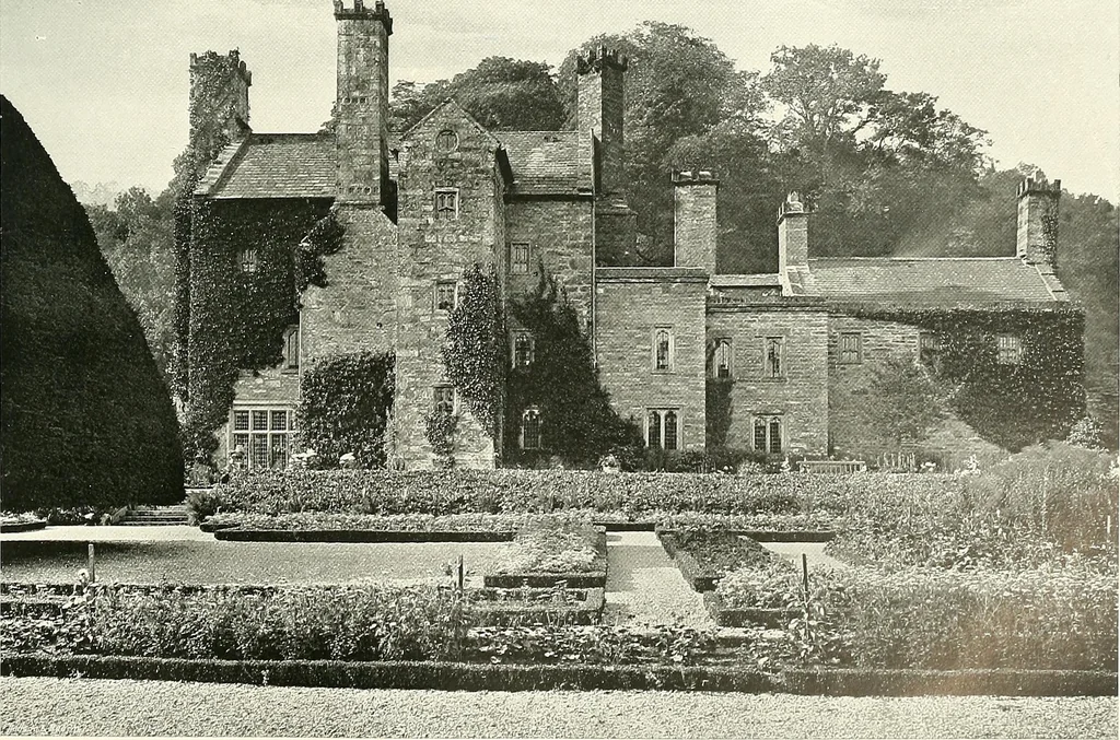 An illustration from Gardens, old and new; the country house & its garden environment, 1900, leaf 78