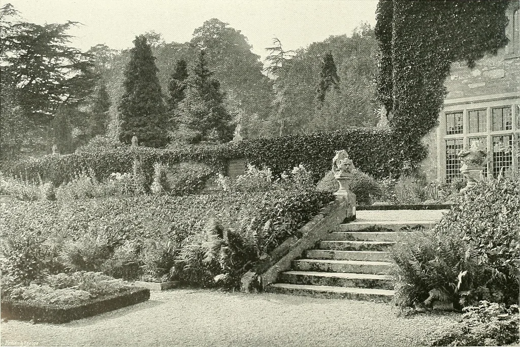 An illustration from Gardens, old and new; the country house & its garden environment, 1900, leaf 79
