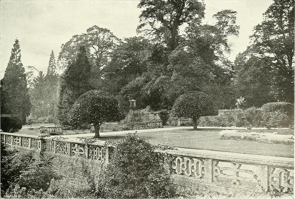 An illustration from Gardens, old and new; the country house & its garden environment, 1900, leaf 84