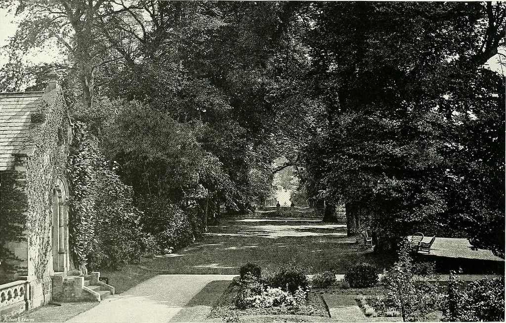 An illustration from Gardens, old and new; the country house & its garden environment, 1900, leaf 87