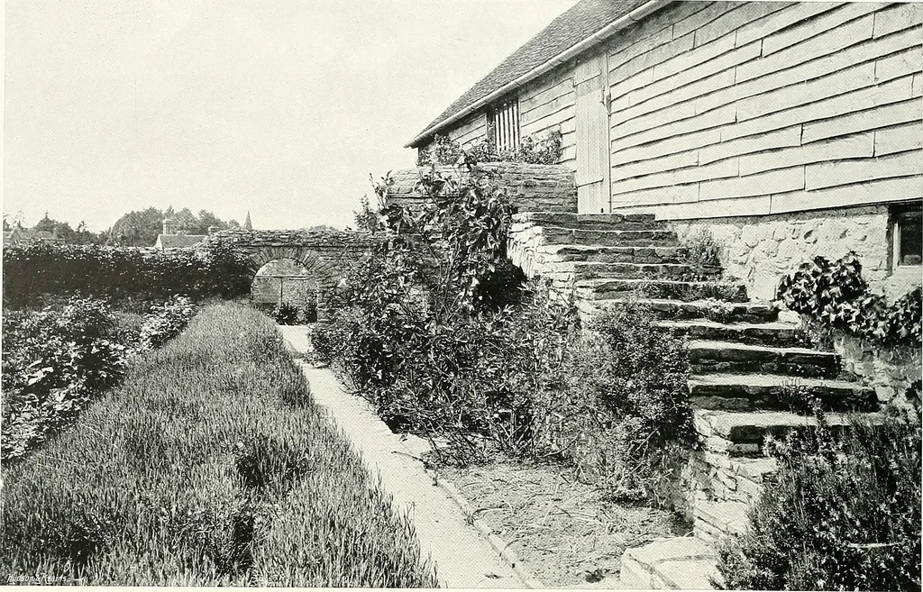 An illustration from Gardens, old and new; the country house & its garden environment, 1900, leaf 91