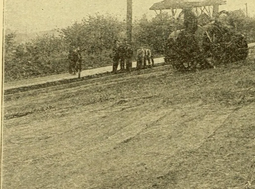 An illustration from The gasoline engine on the farm; a practical, comprehensive treatise on the construction, repair, management and use of this great farm power as applied to all farm machinery and farmer's work indoors and out .., 1913, leaf 290