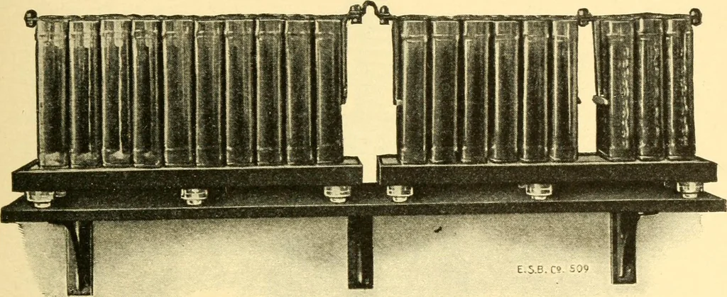 An illustration from The gasoline engine on the farm; a practical, comprehensive treatise on the construction, repair, management and use of this great farm power as applied to all farm machinery and farmer's work indoors and out .., 1913, leaf 447