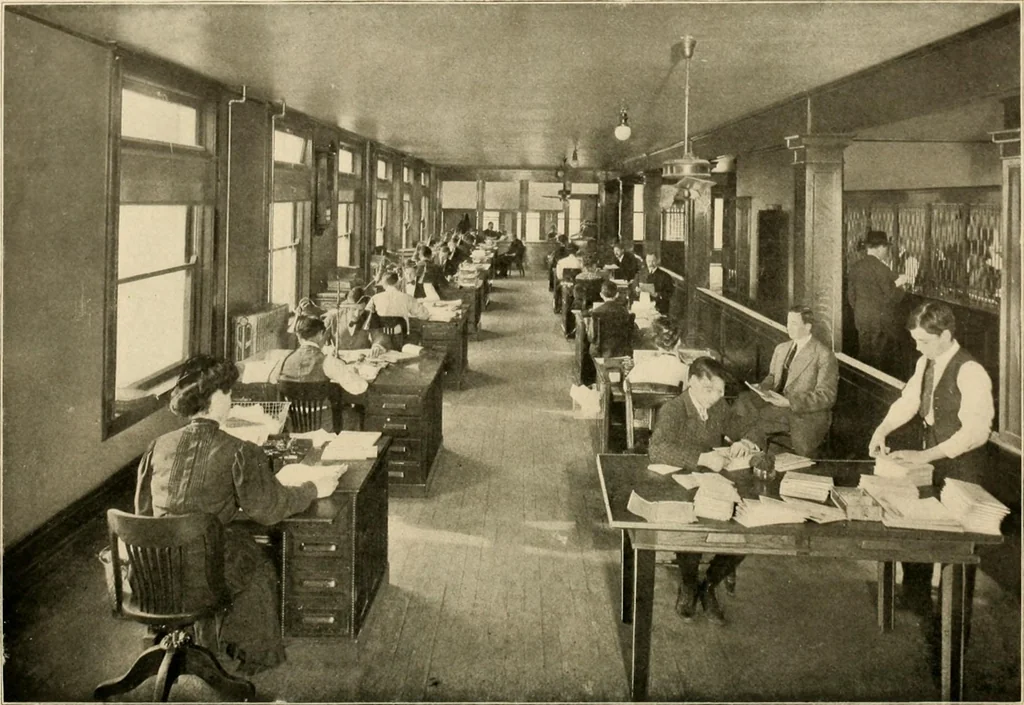 An illustration from General catalogue : Huttig Sash & Door Co., 1900, leaf 8