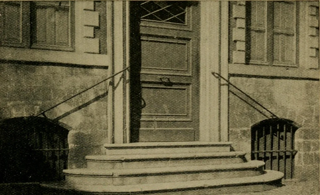 An illustration from Geometrical drawing and design, 1913, leaf 265