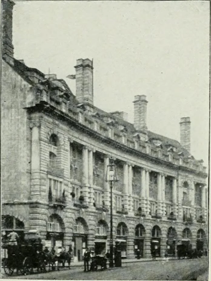 An illustration from Geschichte der Kunst in Grossbritannien und Irland, 1909, leaf 145