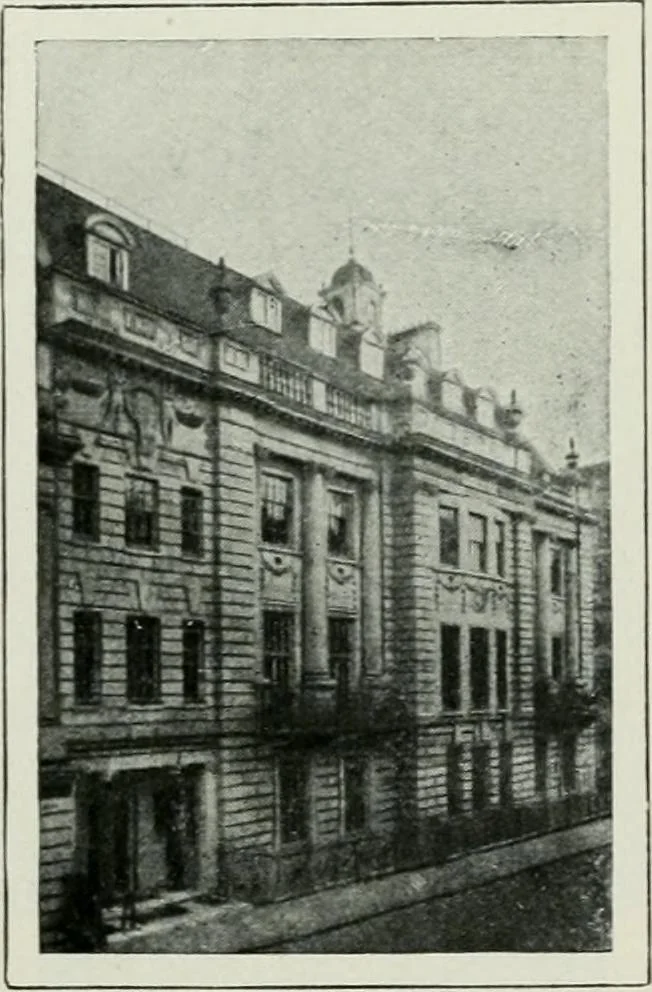 An illustration from Geschichte der Kunst in Grossbritannien und Irland, 1909, leaf 149