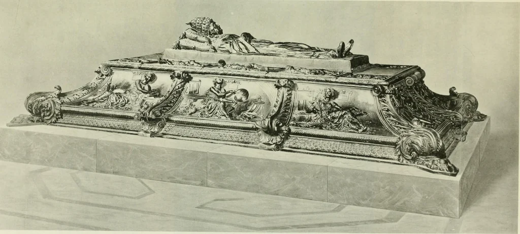 An illustration from Geschichte des florentinischen Grabmals von den ältesten Zeiten bis Michelangelo, 1904, leaf 332