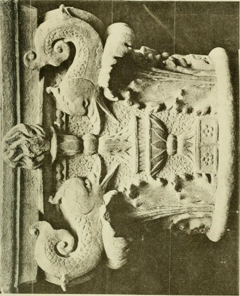 An illustration from Geschichte des florentinischen Grabmals von den ältesten Zeiten bis Michelangelo, 1904, leaf 472