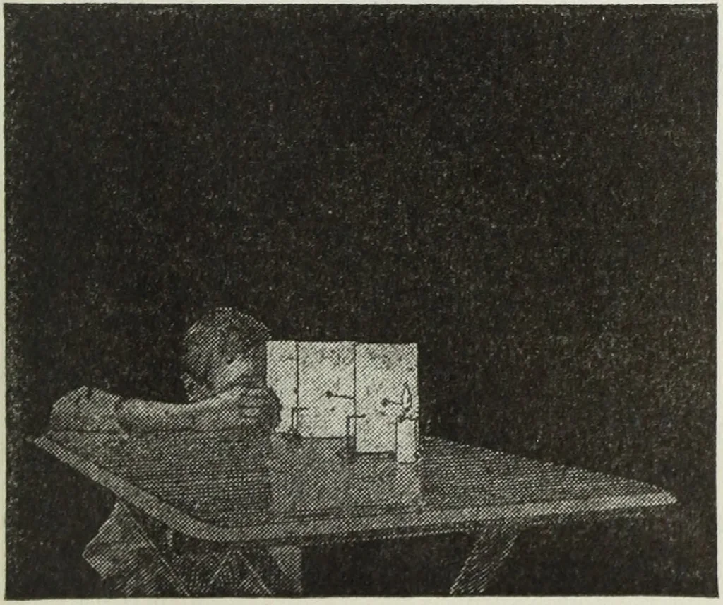 An illustration from Gilbert light experiments for boys, 1920, leaf 20