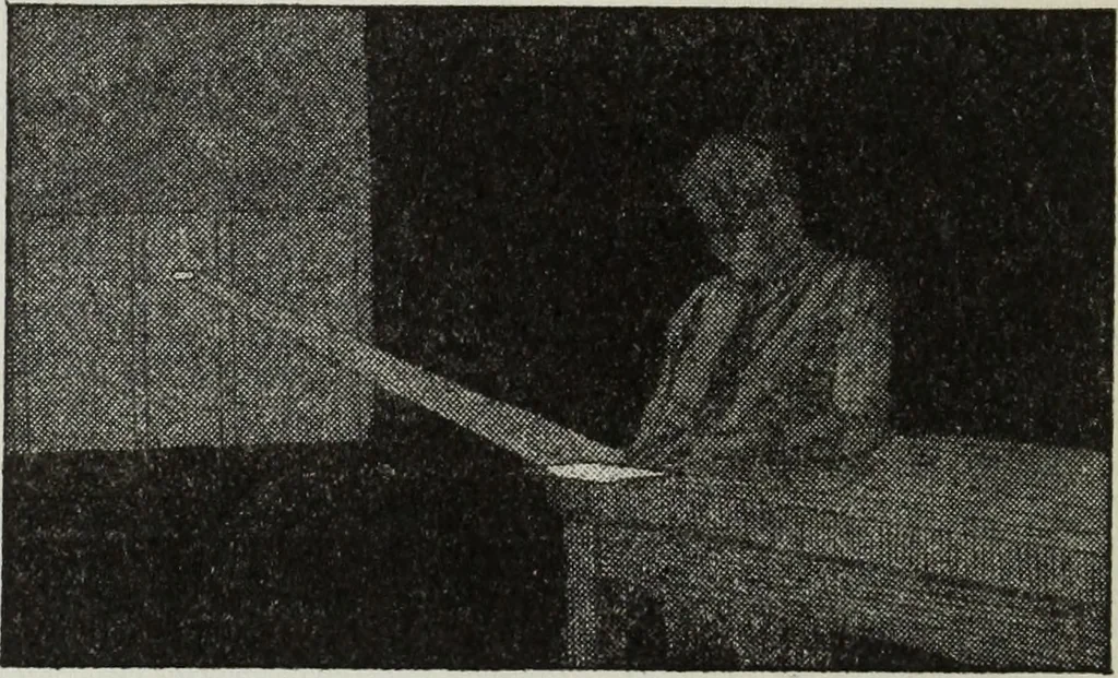 An illustration from Gilbert light experiments for boys, 1920, leaf 33