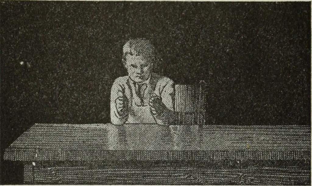 An illustration from Gilbert light experiments for boys, 1920, leaf 39