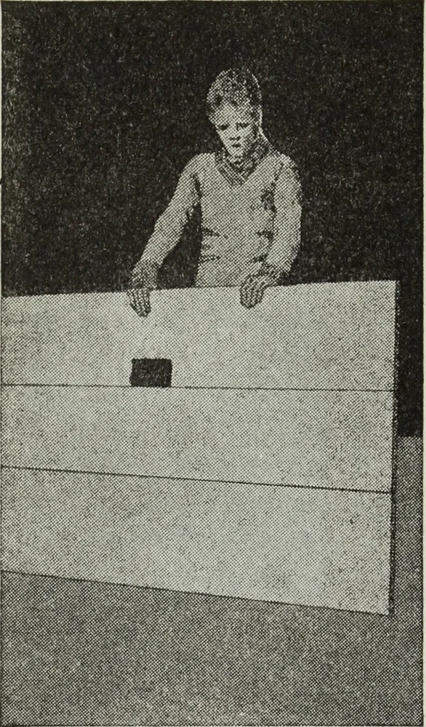 An illustration from Gilbert light experiments for boys, 1920, leaf 9