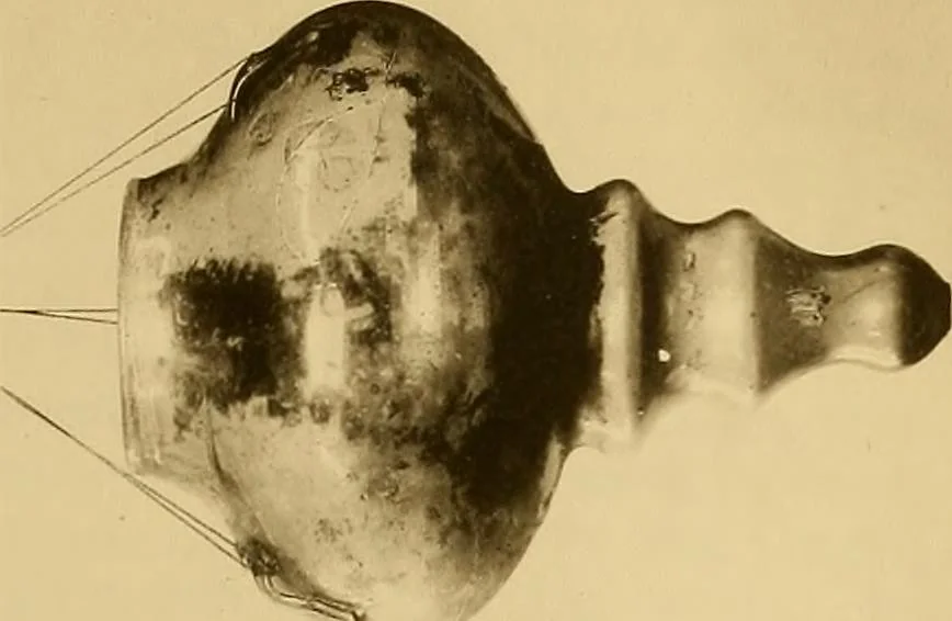 An illustration from Glass, 1907, leaf 235