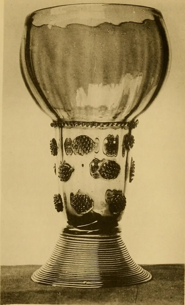 An illustration from Glass, 1907, leaf 359