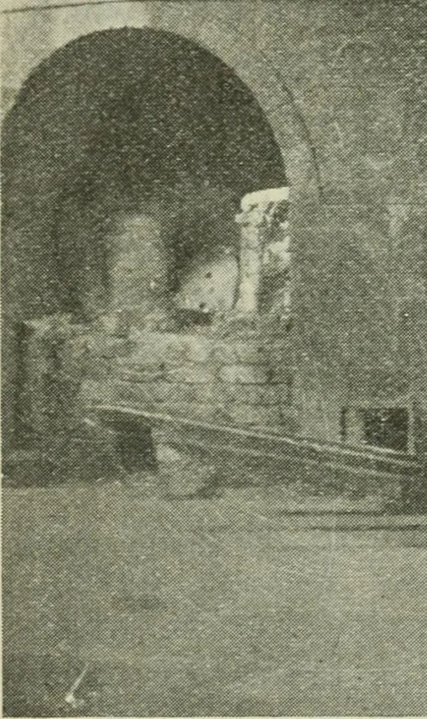 An illustration from Glass and glass manufacture, 1919, leaf 62
