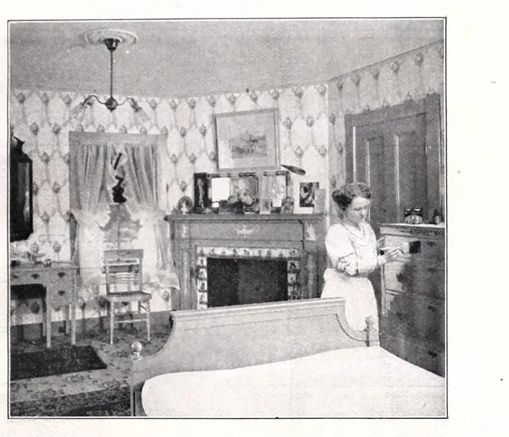 An illustration from Graves' Zenith Art Lusters : the world over for the artistic home., 1907, leaf 17