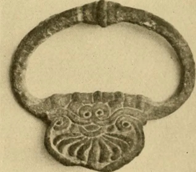 An illustration from Greek, Etruscan and Roman bronzes, 1915, leaf 297