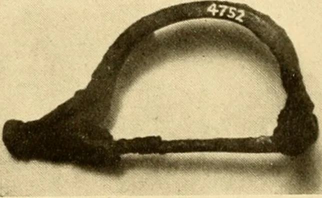 An illustration from Greek, Etruscan and Roman bronzes, 1915, leaf 376