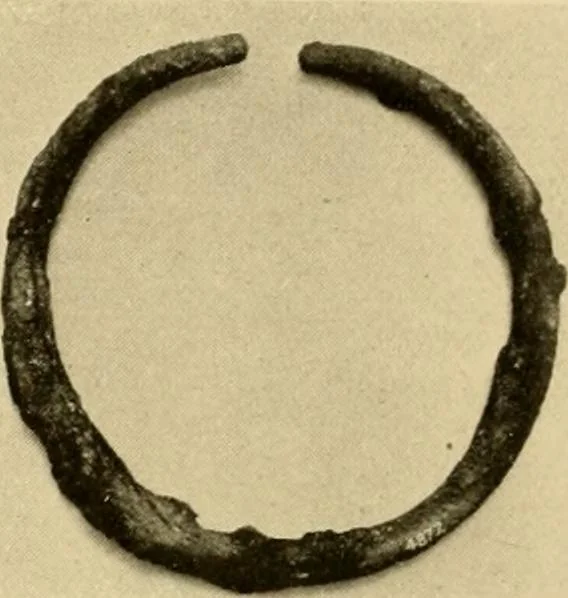 An illustration from Greek, Etruscan and Roman bronzes, 1915, leaf 385