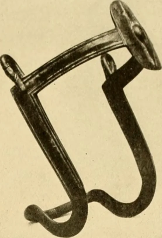 An illustration from Greek, Etruscan and Roman bronzes, 1915, leaf 476
