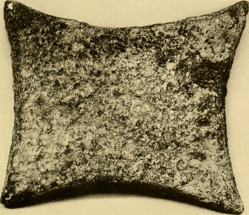 An illustration from Greek, Etruscan and Roman bronzes, 1915, leaf 504