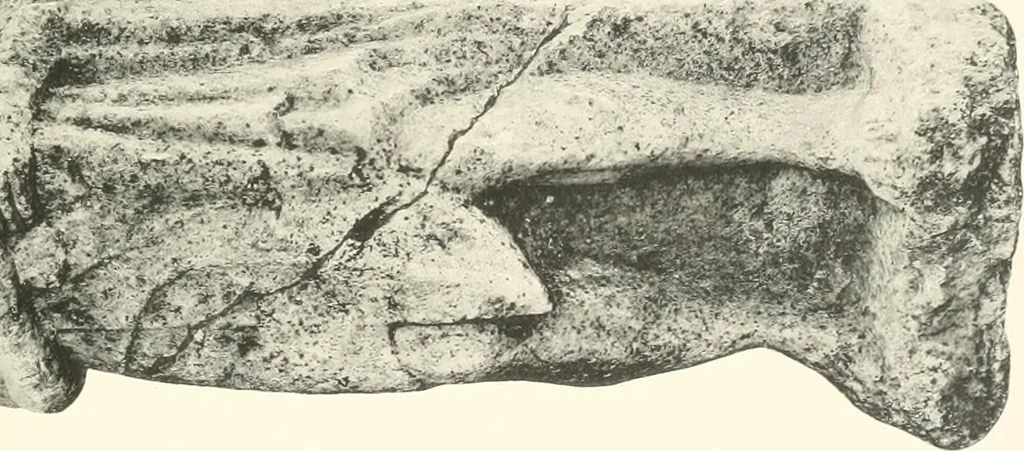 An illustration from Greek sculpture, 1903, leaf 136