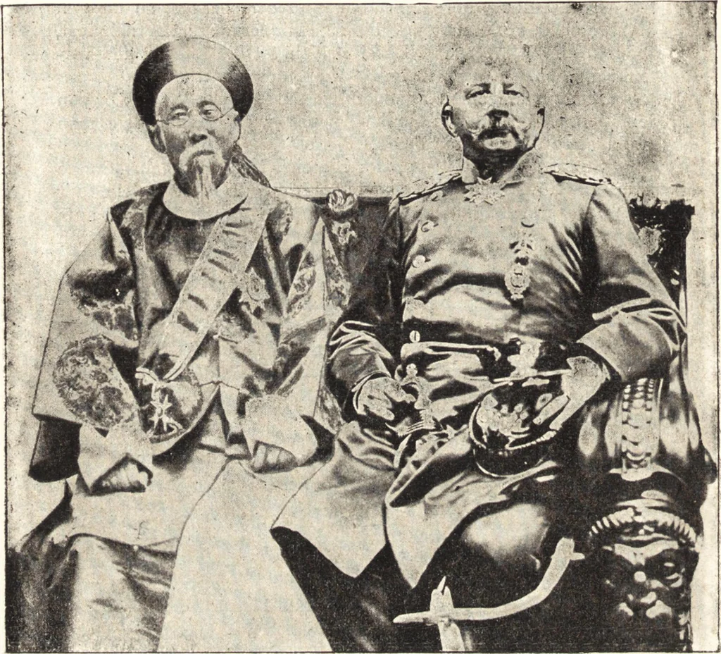 An illustration from "Zopf ab" : die chinesische Affaire im Lichte der europäischen Karikatur, 1900, leaf 89