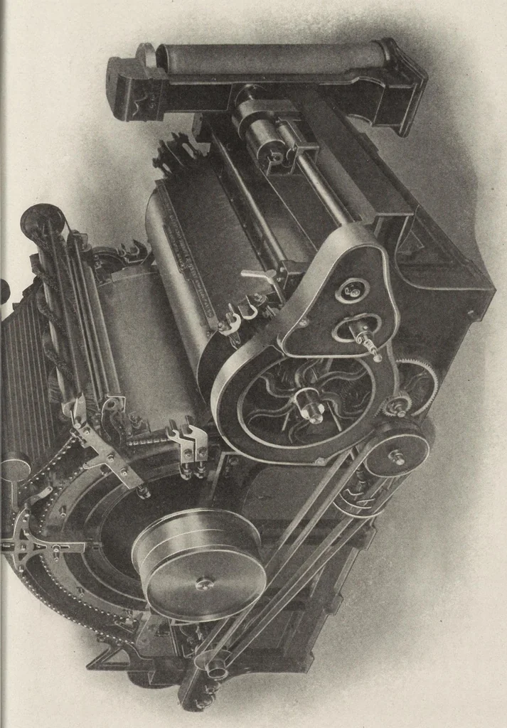 An illustration from Cyclopedia of textile work : a general reference library on cotton, woolen and worsted yarn manufacture, weaving, designing, chemistry and dyeing, finishing, knitting, and allied subjects, 1907, leaf 140