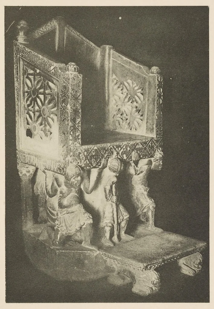 An illustration from Romanesque sculpture of the pilgrimage roads, 1923, leaf 18