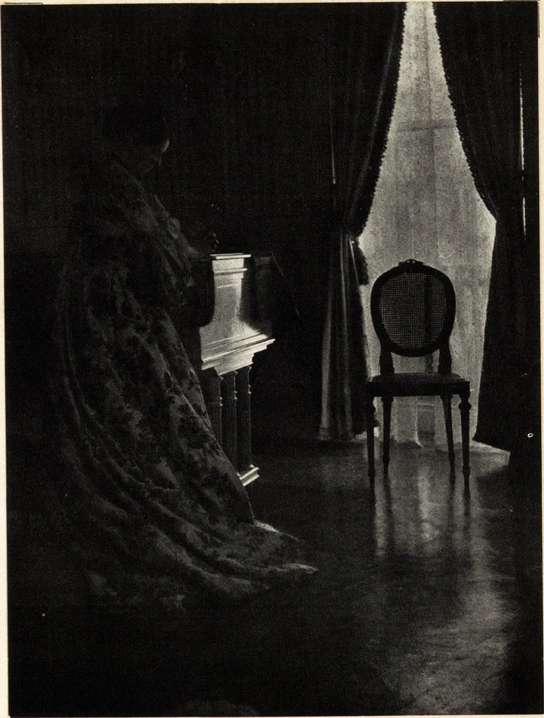 An illustration from Art in photography : with selected examples of European and American work, 1905, leaf 118